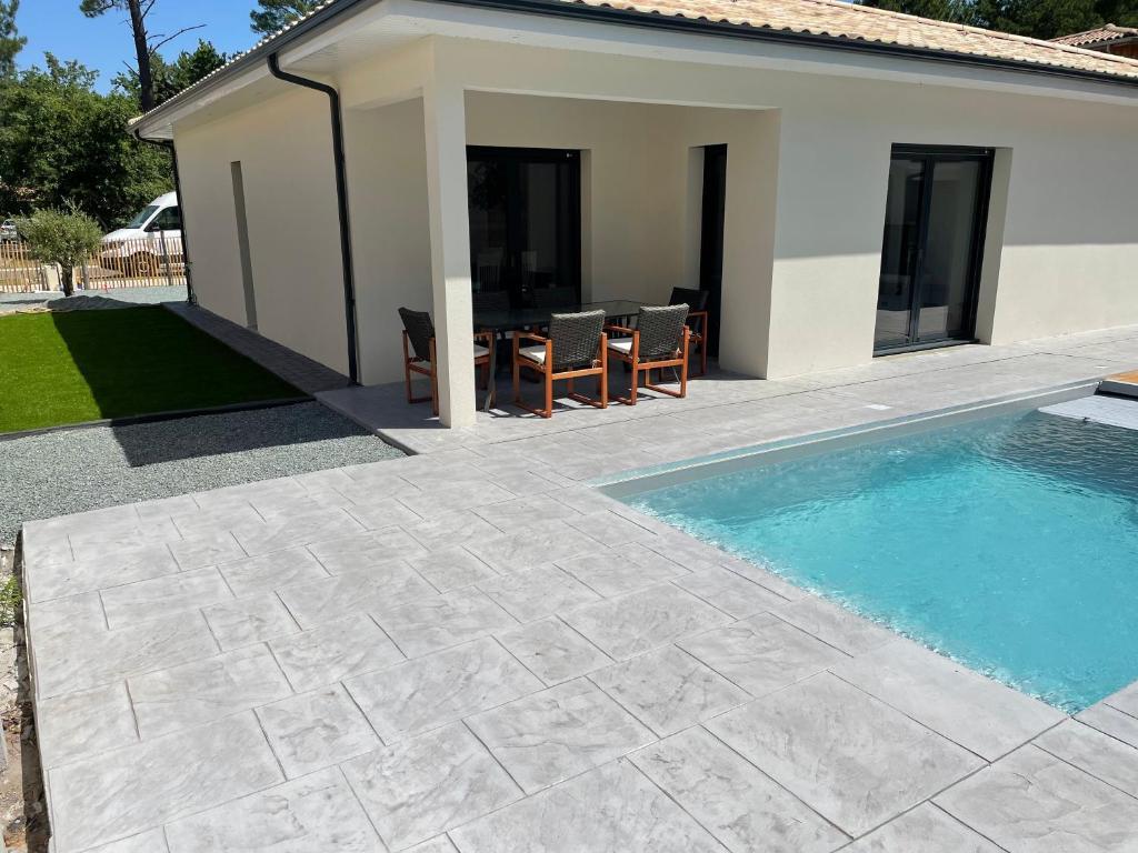 Maison Moderne Avec Piscine Chauffee Lacanau Eksteriør billede